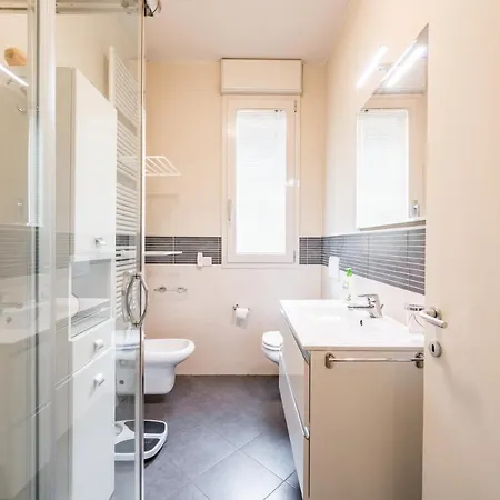 La Casa Di Edo - Wifi Parking Free * מודנה