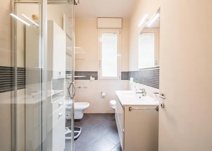 La Casa Di Edo - Wifi Parking Free * Μόντενα